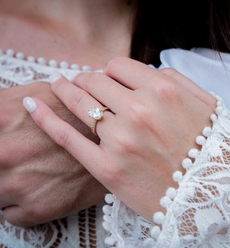 anillo de bodas, anillo de compromiso