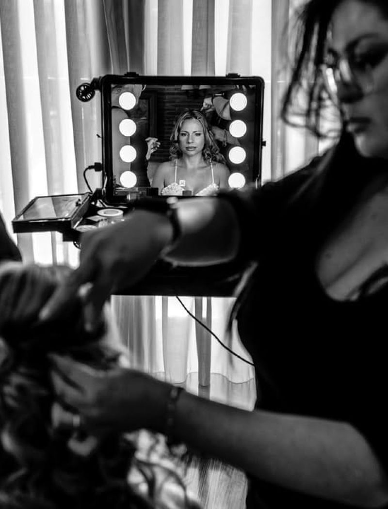 Desde Miami hasta la Costa del Sol, una historia de amor que se hizo destino.Jorge y Yamila son